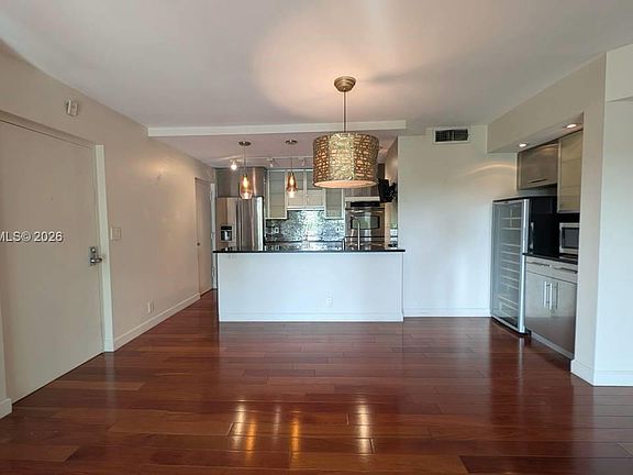 2nd image of 900 River Reach Dr APT 404