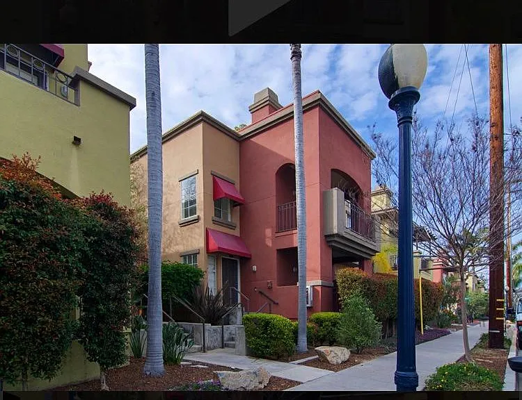 3958 Richmond St — Photo 1