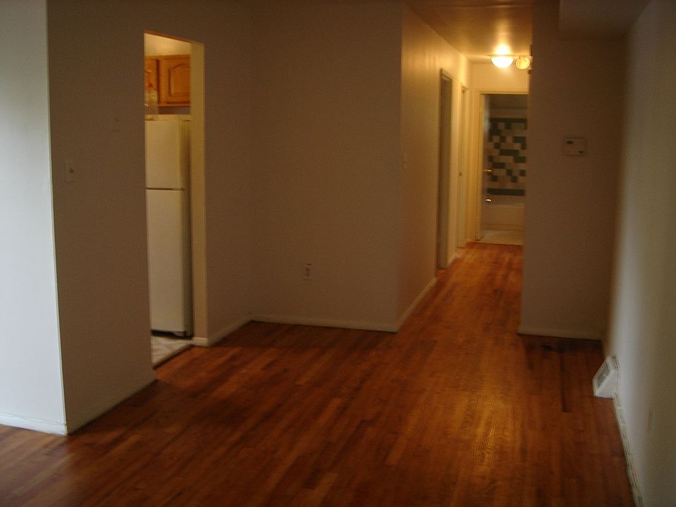 2nd image of 5525 Cadillac Ave