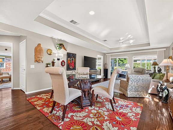 4th image of 1126 Oleander Way