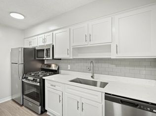 1302 W 24th St #B-208, Austin, TX 78705