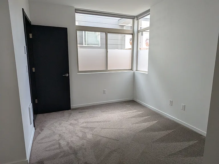 6313B 42nd Ave SW #B — Photo 1