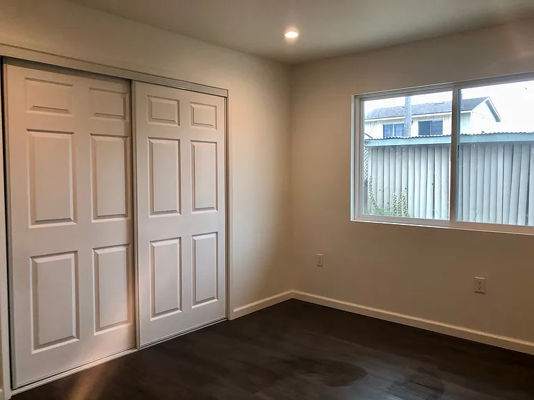 Ronald Pl — Photo 6