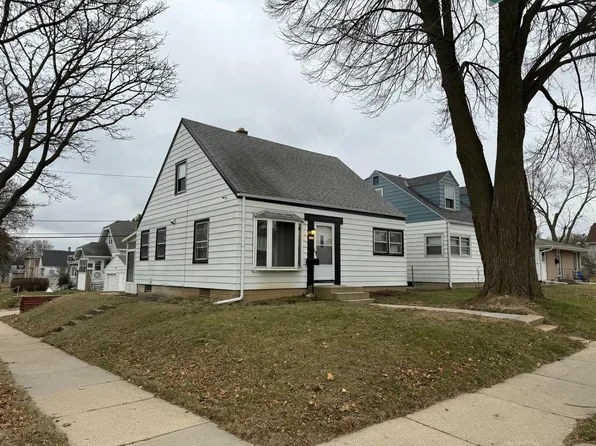 2602 South 68th STREET, Milwaukee, WI 53219