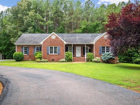 2935 Pineview Dr, Powhatan, VA 23139