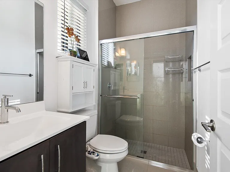 10830 Moore Dr — Photo 18
