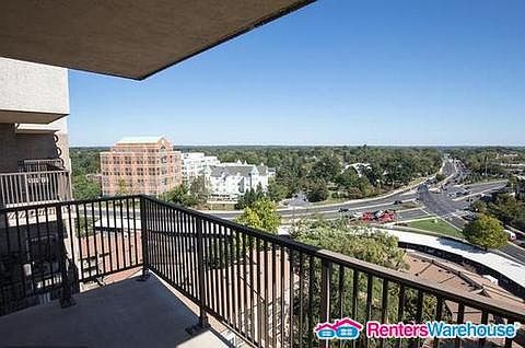 4th image of 118 Monroe St APT 1409