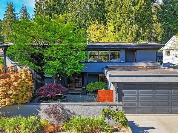 1098 Linnae Ave, North Vancouver, BC V7R 1Z4