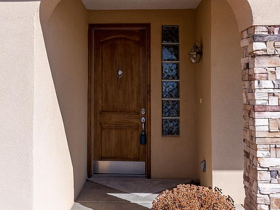 3rd image of 4632 Barcelona Cir