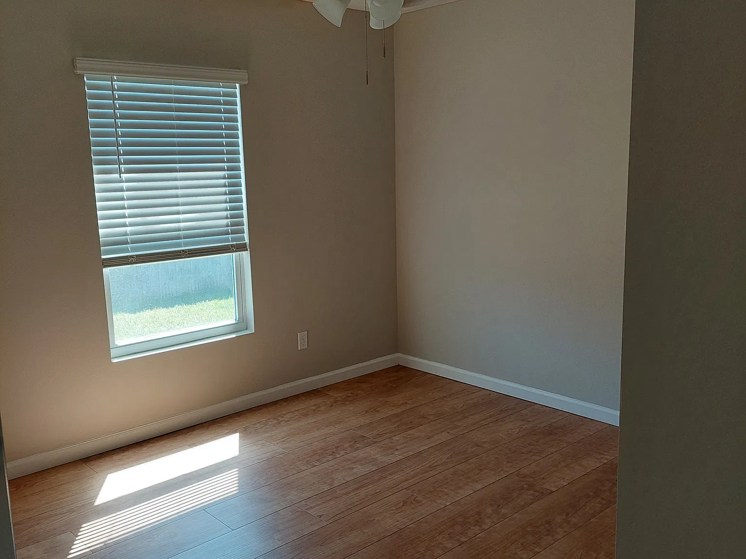 3 bed, 1343 sqft, $2,600 — Photo 4