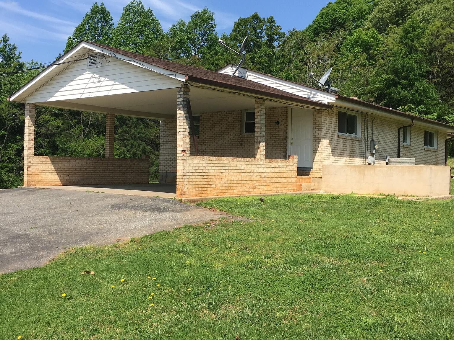 74 Helen Dr, Rustburg, VA 24588 Zillow