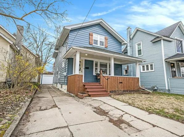 910 Arianna St NW, Grand Rapids, MI 49504