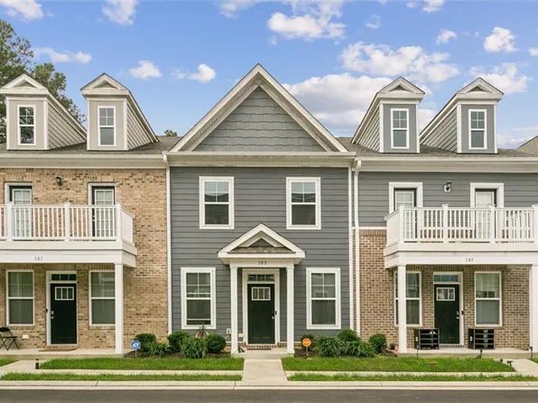 103 Daybeacon St, Yorktown, VA 23692