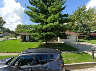 1207 Corley Dr, Elgin, IL 60120
