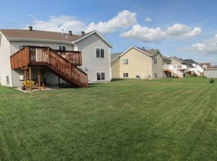 4312 45th Ave SW, Fargo, ND 58104