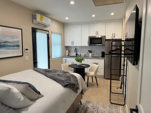 9275 Winterwood Cir #9275, Huntington Beach, CA 92646