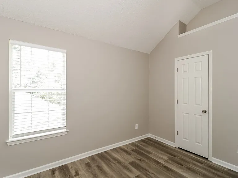 202 Goldleaf Dr — Photo 15