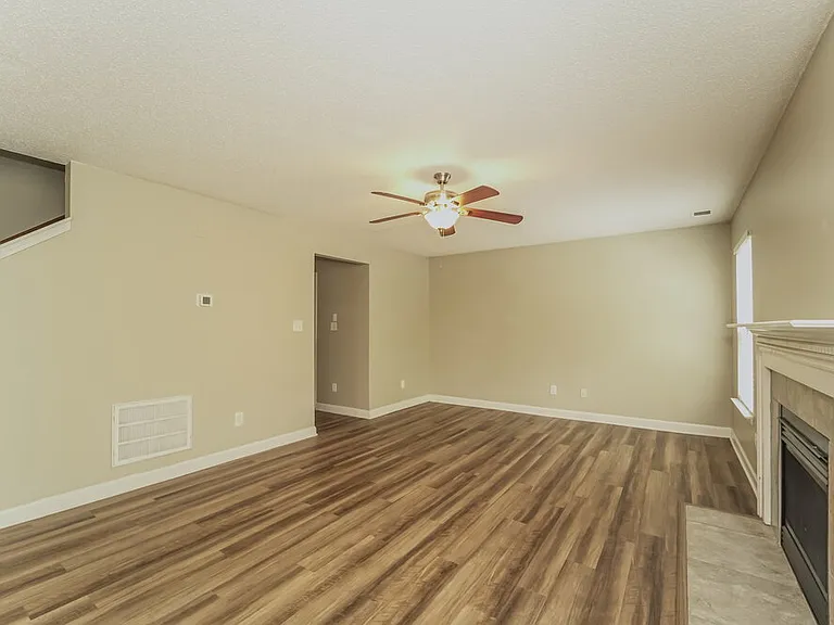 203 Kingville Dr — Photo 7