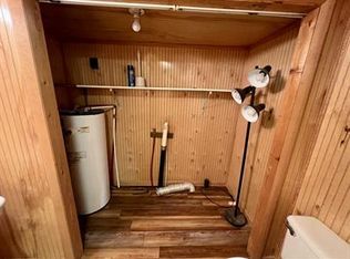 2447 Eldridge Rd, Newton Grove, NC 28366