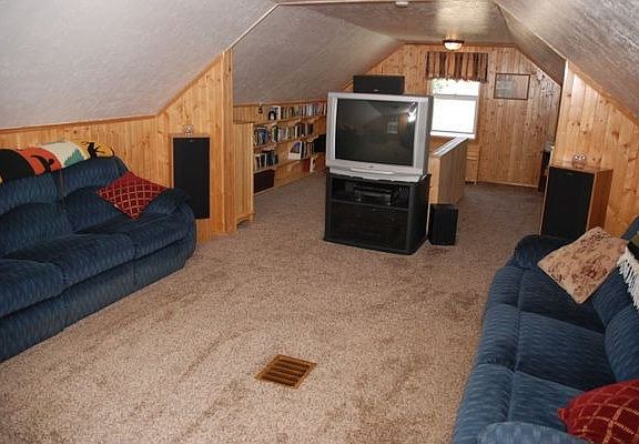 Media/Bonus Room