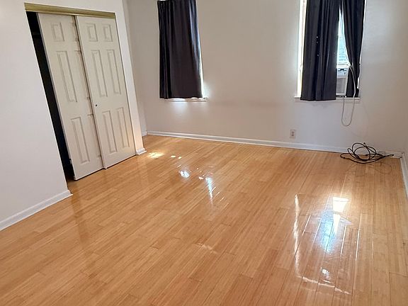4th image of 2122 S 10th St Floor 2