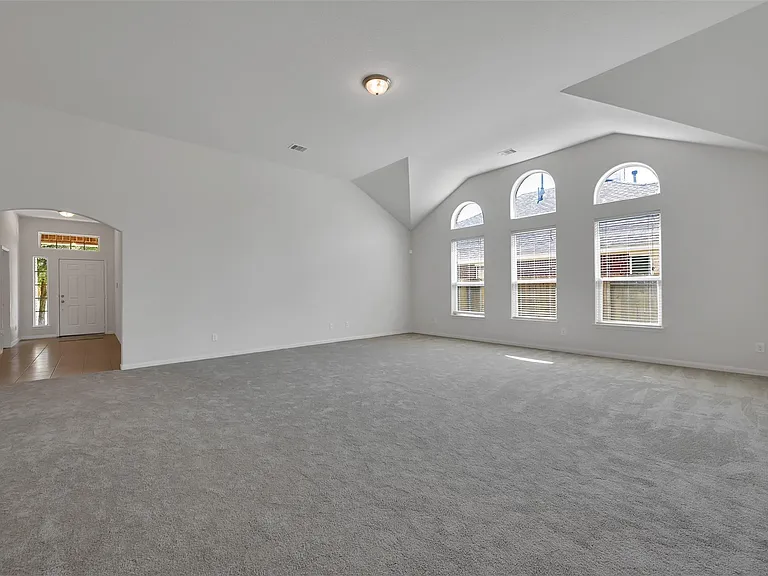 30719 W Lost Creek Blvd — Photo 5
