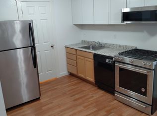 7111 SW Mapleleaf St #A, Portland, OR 97223