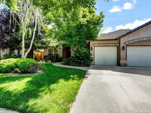 1524 S Manzanita St, Visalia, CA 93292