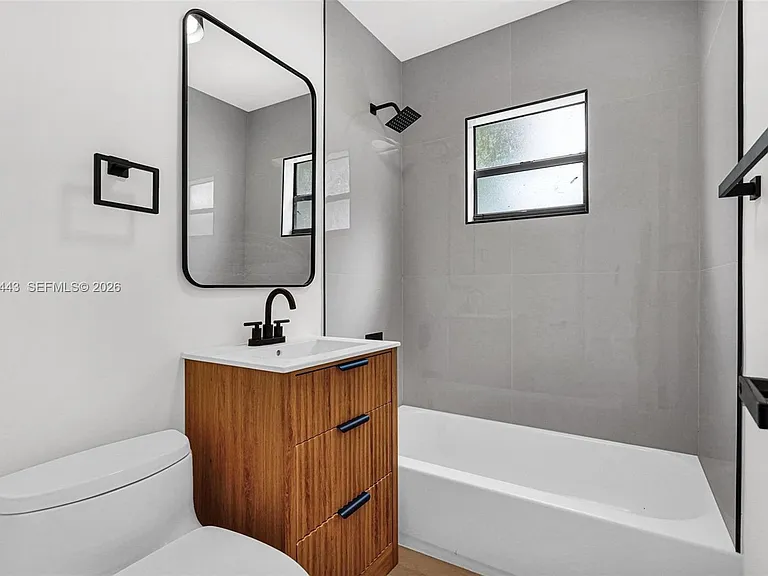 81 NW 45th St #0 — Photo 8