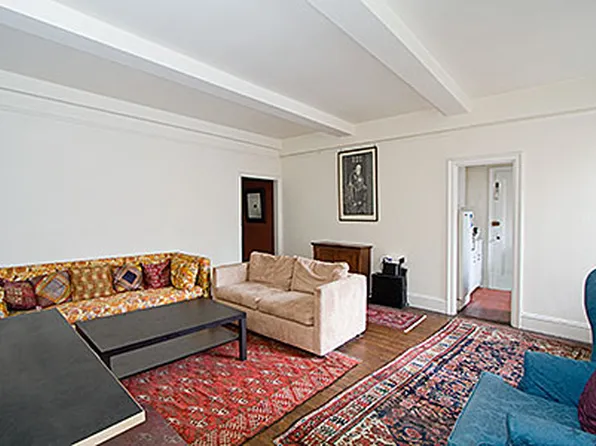 425 East 51st Street image 1 of 8