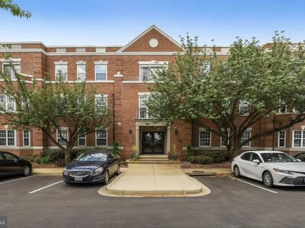 3617 38th St NW APT 209, Washington, DC 20016