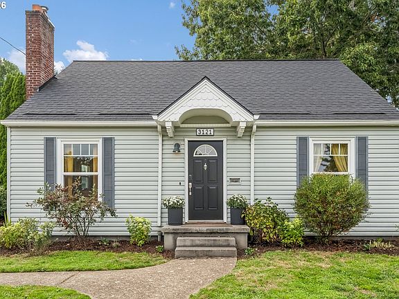3rd image of 3121 SE 75th Ave