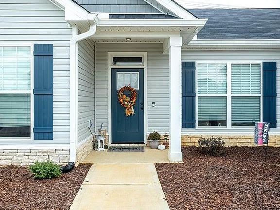 5th image of 352 Fox Haven Drive