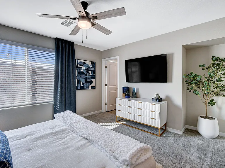 The Crest Primary Suite