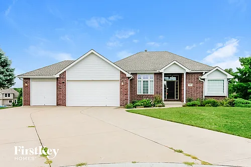15541 Pine Rdg Photo 1