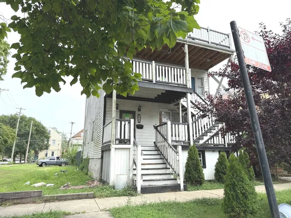 8705 S Marquette Ave, Chicago, IL 60617