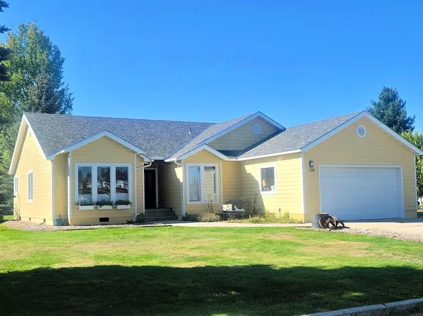 128 Spur Dr, Sandpoint, ID 83864