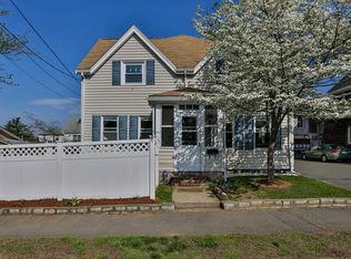 11 Brook Ave, Wakefield, MA 01880