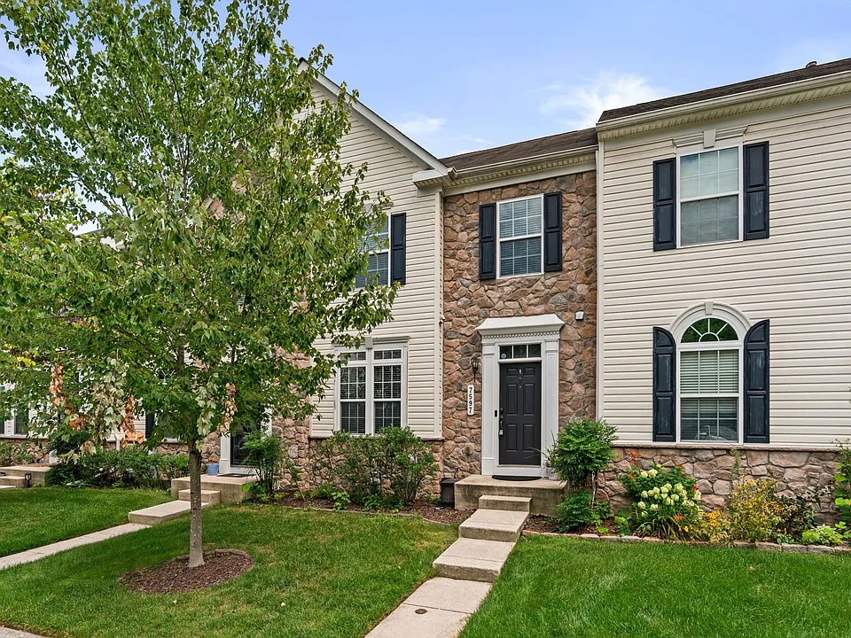 7597 Taunton Ct