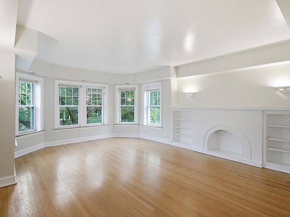 2nd image of 2141 W Arthur Ave #3