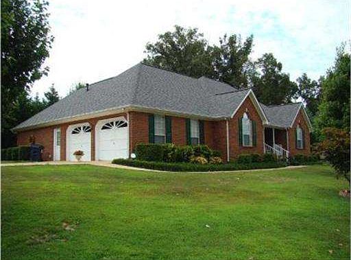 1st image of 2114 College Park Ln