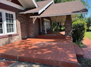 906 S Bridge St, Brady, TX 76825