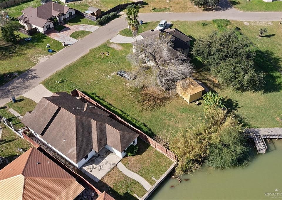 1st image of 957 S Kika De La Garza Blvd