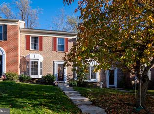 17 Six Notches Ct, Baltimore, MD 21228
