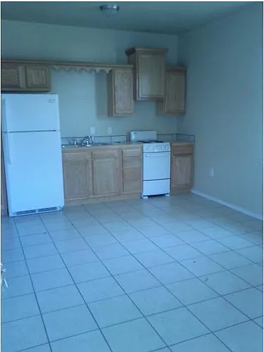 1001 Pile St Photo 1