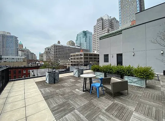 Rented by Zjama Realty Corp | media 10