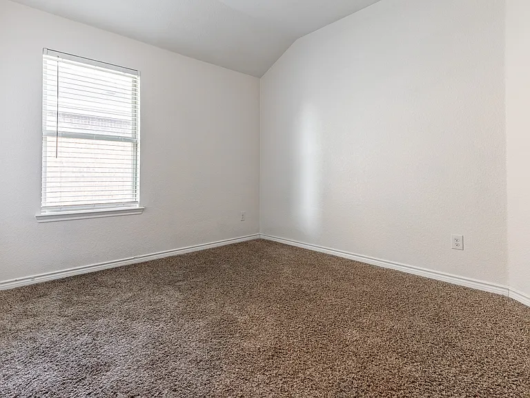 4013 Spur Trail Dr — Photo 34