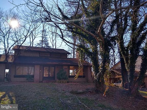 2nd image of 10517 Arrowood St