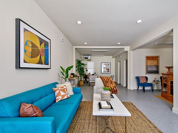 3rd image of 6842 Mission St