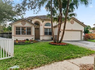2918 Dublin Cir, Cooper City, FL 33026